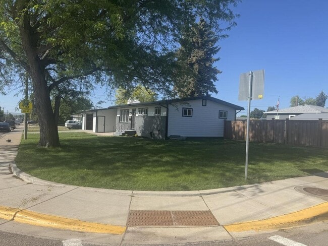 200 Smelter Ave NW in Great Falls, MT - Building Photo - Building Photo