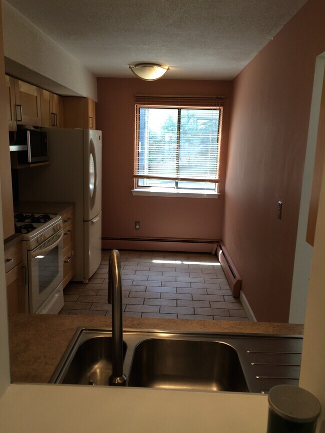 1 Talcott Forest Rd in Farmington, CT - Building Photo - Building Photo