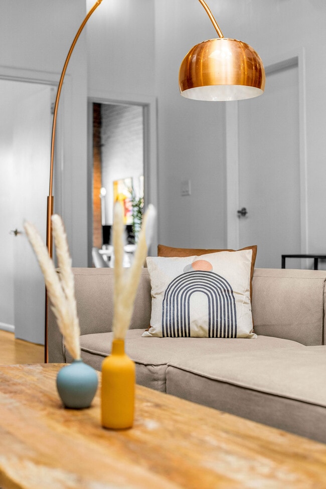 352 Bowery in New York, NY - Building Photo - Building Photo