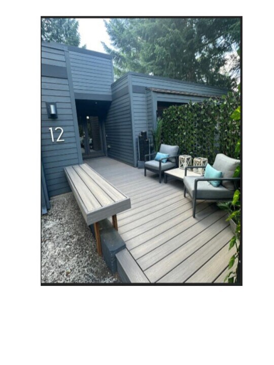 12 Partridge Ln in Lake Oswego, OR - Building Photo