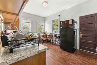 175 River St, Unit #3 in Cambridge, MA - Foto de edificio - Building Photo