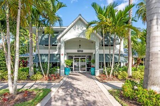 Meadow Brook Preserve in Naples, FL - Foto de edificio - Building Photo