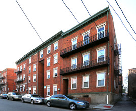 Pendleton III Apartments in Cincinnati, OH - Building Photo - Building Photo