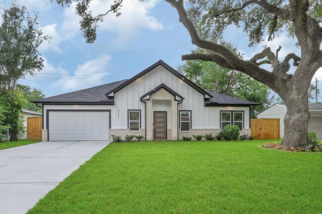 5731 Belvedere Dr in Houston, TX - Building Photo - Building Photo