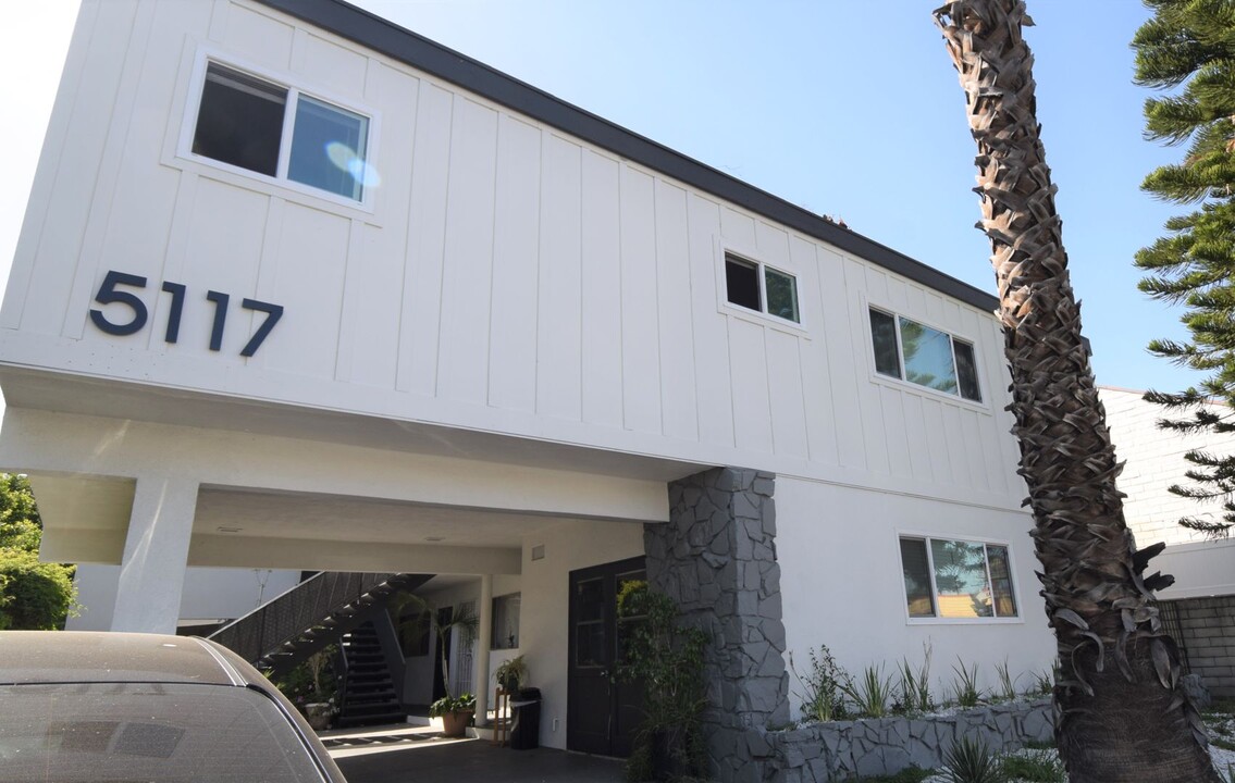 5117 Laurel Canyon Blvd, Unit K in Los Angeles, CA - Building Photo