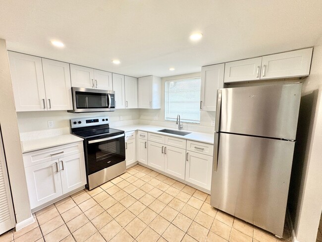 5356 24th Ave SW in Naples, FL - Building Photo - Building Photo