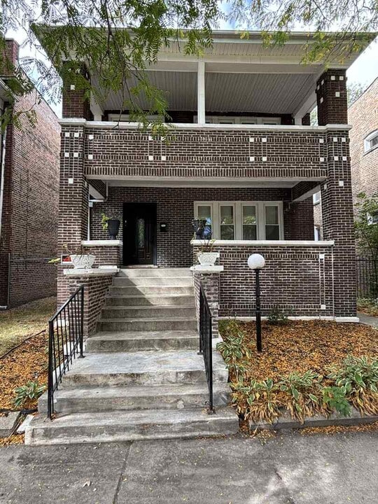 8032 S Sangamon St in Chicago, IL - Building Photo