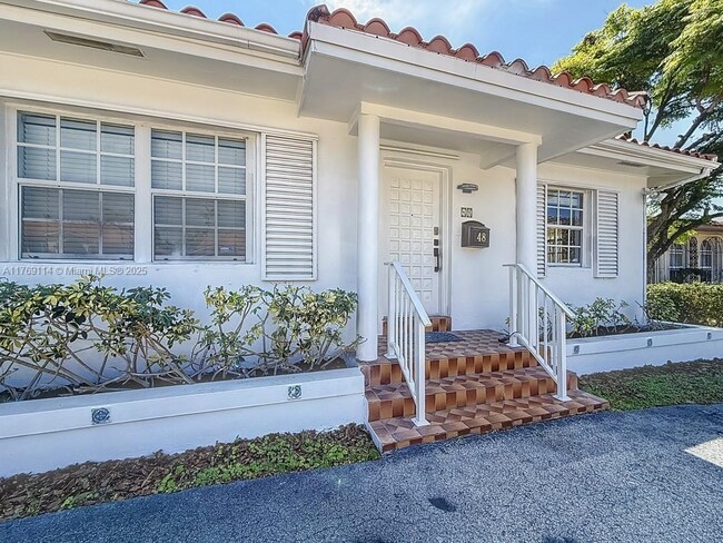 48 Marabella Ave in Coral Gables, FL - Building Photo - Building Photo