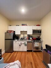 25 MacArthur St, Unit 1R in Somerville, MA - Building Photo - Building Photo