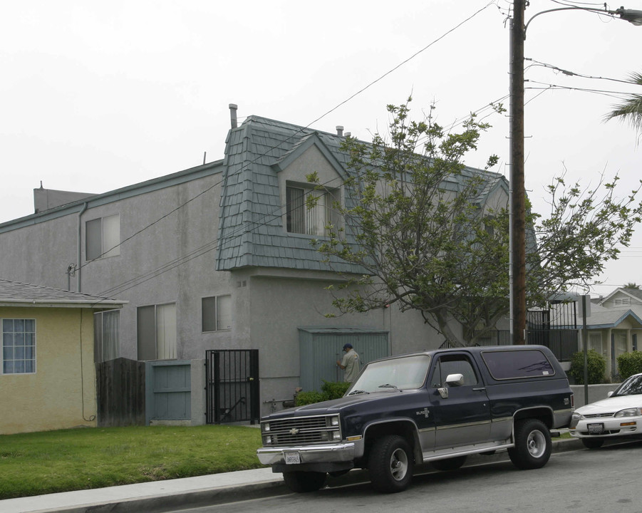 14530 Freeman Ave in Lawndale, CA - Building Photo