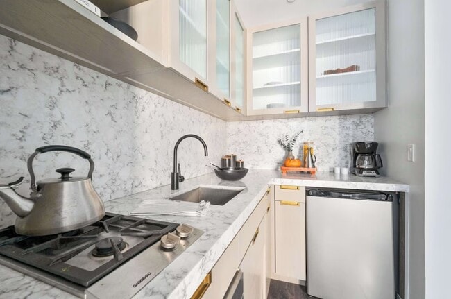 property at 201 Saint Pauls Ave