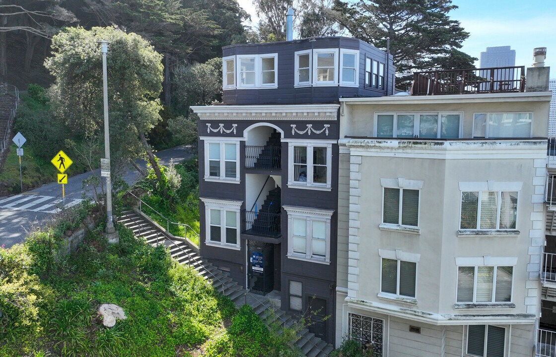 407-411 Greenwich St in San Francisco, CA - Building Photo