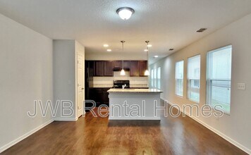 8946 Dandy Ave in Jacksonville, FL - Building Photo - Building Photo