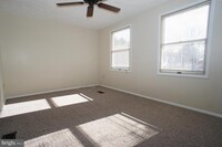 5983 Rowanberry Dr in Elkridge, MD - Building Photo - Building Photo