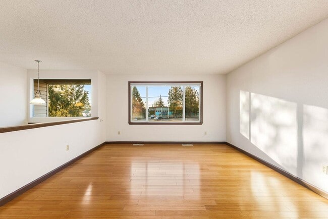 4240 S Orcas St in Seattle, WA - Building Photo - Building Photo