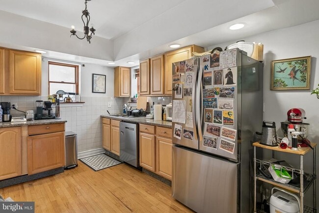 property at 615 S 11th St