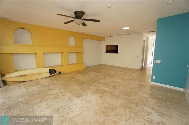 1415 Miami Rd in Fort Lauderdale, FL - Building Photo - Building Photo