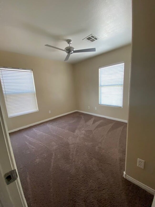 9309 Roping Cowboy Ave in Las Vegas, NV - Building Photo - Building Photo
