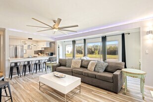 4000 Gulf Terrace Dr in Destin, FL - Building Photo