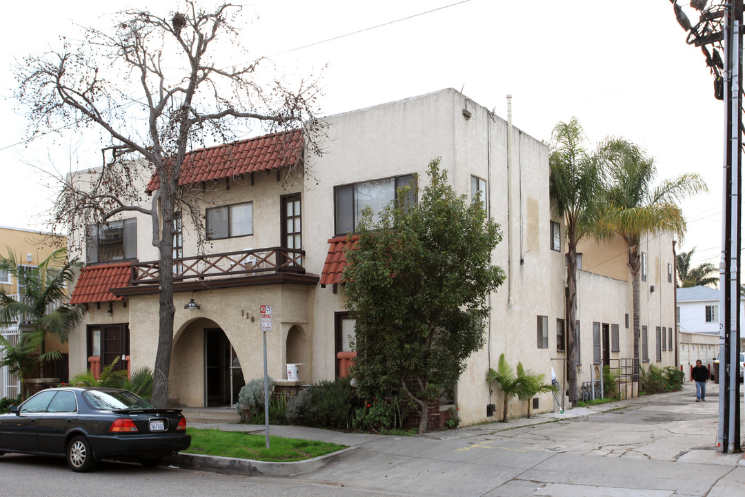 119 Orange Ave in Long Beach, CA - Foto de edificio