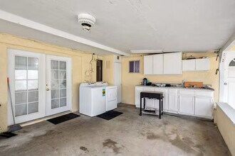 430 E 184th St in Carson, CA - Building Photo - Building Photo