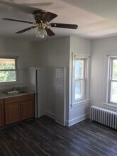26 S Bayles Ave in Port Washington, NY - Building Photo - Building Photo
