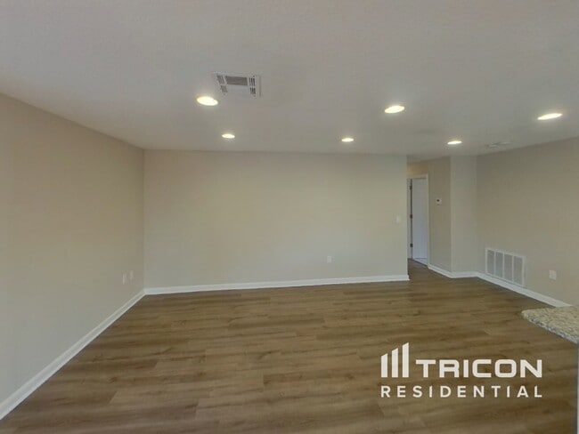 1091 Gantt Ave in Sarasota, FL - Building Photo - Building Photo