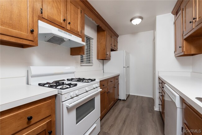 11753 N Briar Patch Dr in Midlothian, VA - Foto de edificio - Building Photo