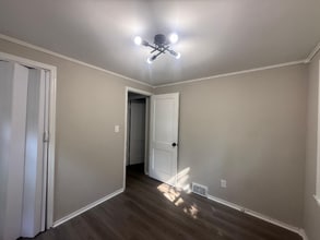 8133 Midland Rd in Mentor, OH - Building Photo - Building Photo