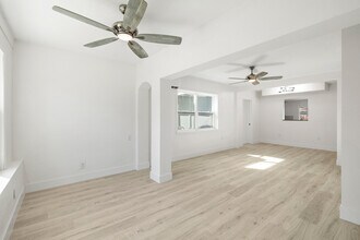 6818 59th St N in Pinellas Park, FL - Building Photo - Building Photo