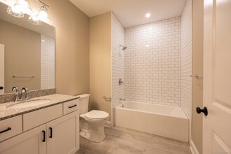215 Old Towne Rd in Cheshire, CT - Building Photo - Building Photo