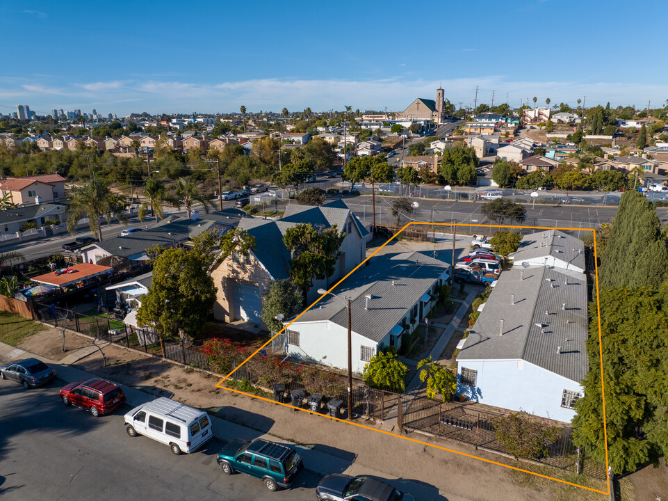 3822-3832 Beta St in San Diego, CA - Building Photo