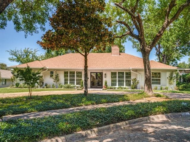 property at 7311 Fieldgate Dr