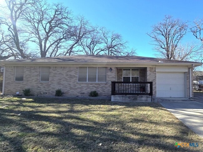 property at 406 Oak St