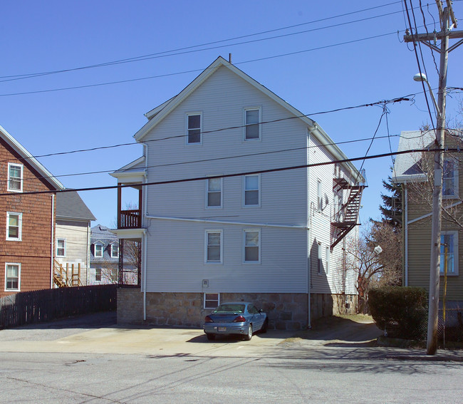 52-54 Kilburn St in Fall River, MA - Building Photo - Building Photo