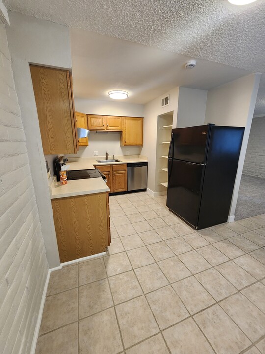 6800 E Tennessee Ave, Unit 523 in Denver, CO - Building Photo