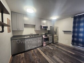 4511 Folker St in Anchorage, AK - Building Photo - Building Photo