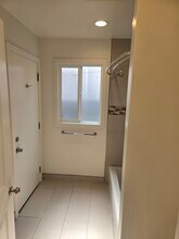 2118 W 57th St in Los Angeles, CA - Building Photo - Building Photo