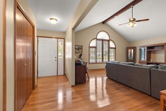 1910 Calla Dr in Joliet, IL - Building Photo - Building Photo