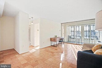 1301 Delaware Ave SW in Washington, DC - Building Photo - Building Photo