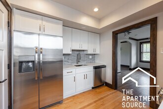 6411 N Talman Ave, Unit 2 in Chicago, IL - Building Photo - Building Photo