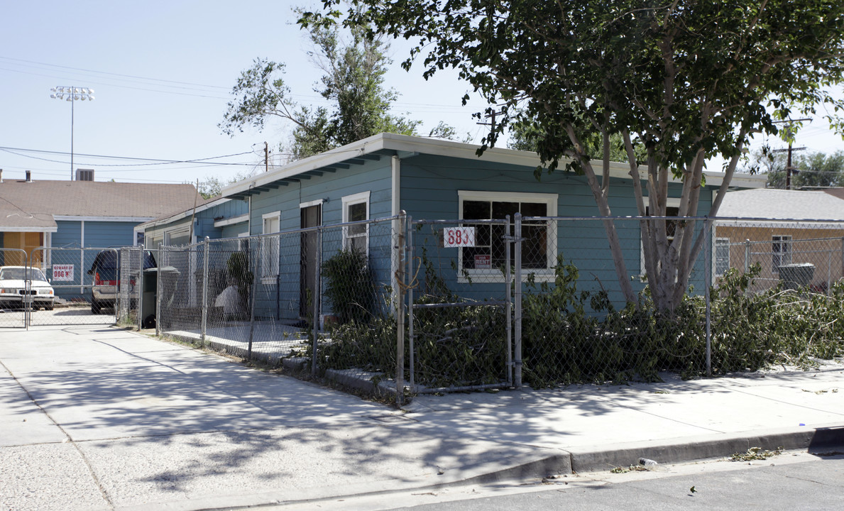 16837 Tracy St in Victorville, CA - Building Photo