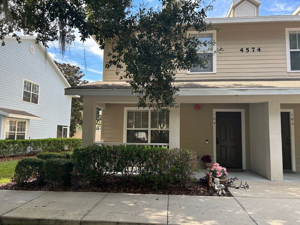 4574 SW 48th Way in Gainesville, FL - Building Photo