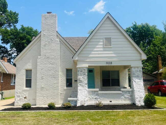 908 Maury St in Memphis, TN - Building Photo - Building Photo
