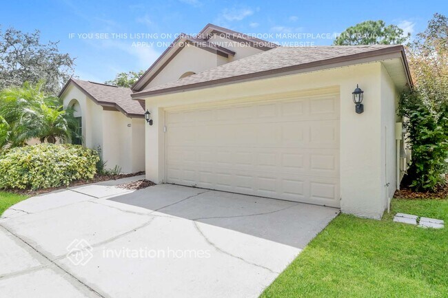 4021 Fontana Pl in Valrico, FL - Foto de edificio - Building Photo