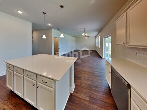 984 Summer Stone Lp in Apopka, FL - Foto de edificio - Building Photo