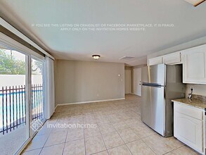 13232 N 39th St in Phoenix, AZ - Building Photo - Building Photo