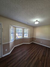 140 Elizabeth Dr in Ozark, AL - Foto de edificio - Building Photo