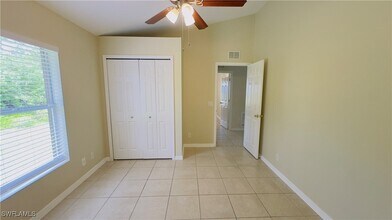 739 Eisenhower Blvd in Lehigh Acres, FL - Foto de edificio - Building Photo