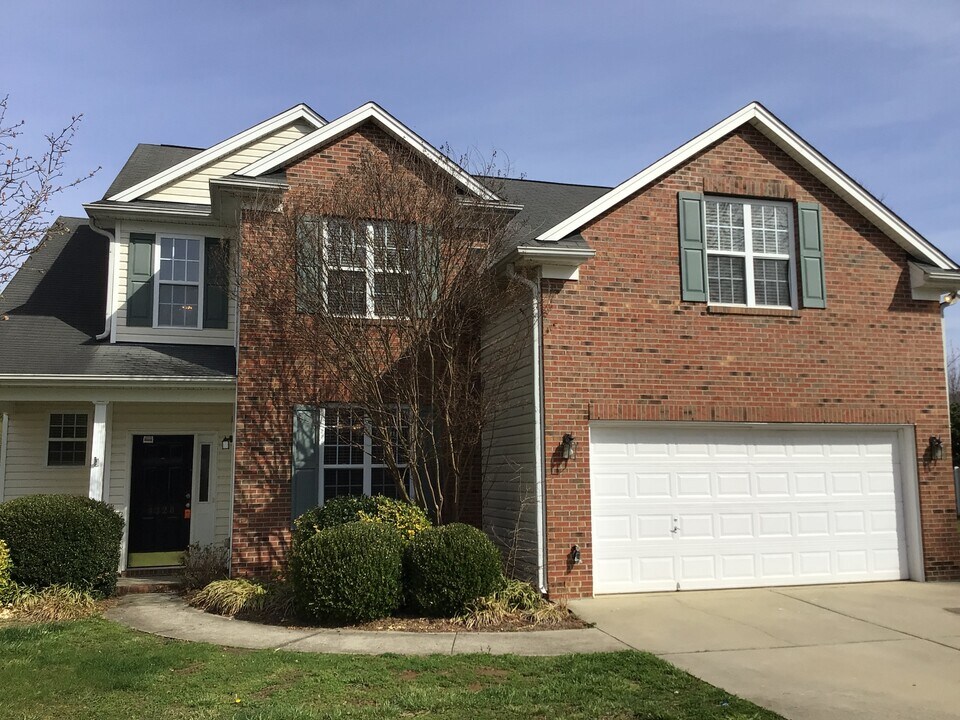 4328 Karley Ct in Winston-Salem, NC - Building Photo